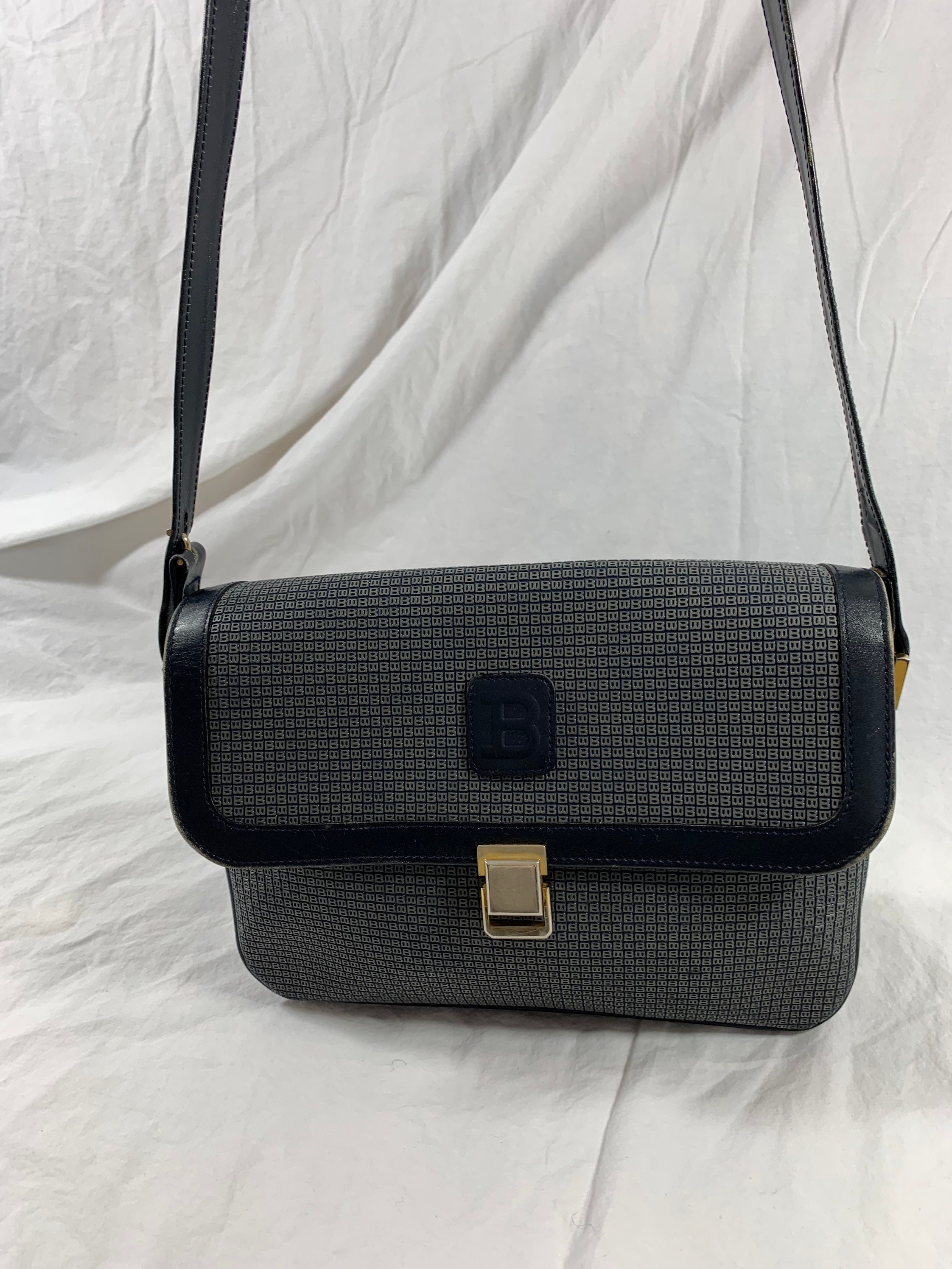 本物のヴィンテージ BALLY ネイビーブルー レザー ショルダーバッグ