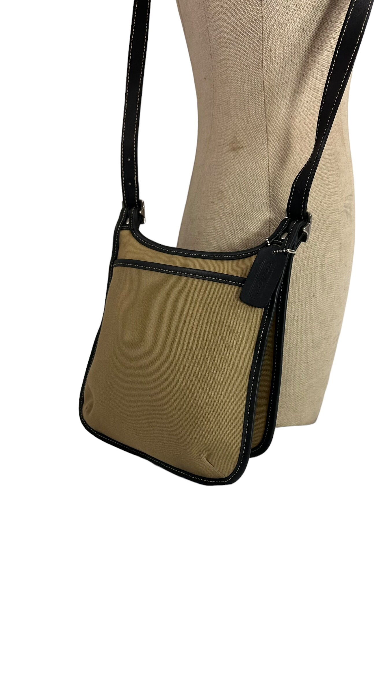 バッグ COACH shoulderbag in archive distressed Vtg COACH Striped Patchwork Convertíble Shoulder Bag