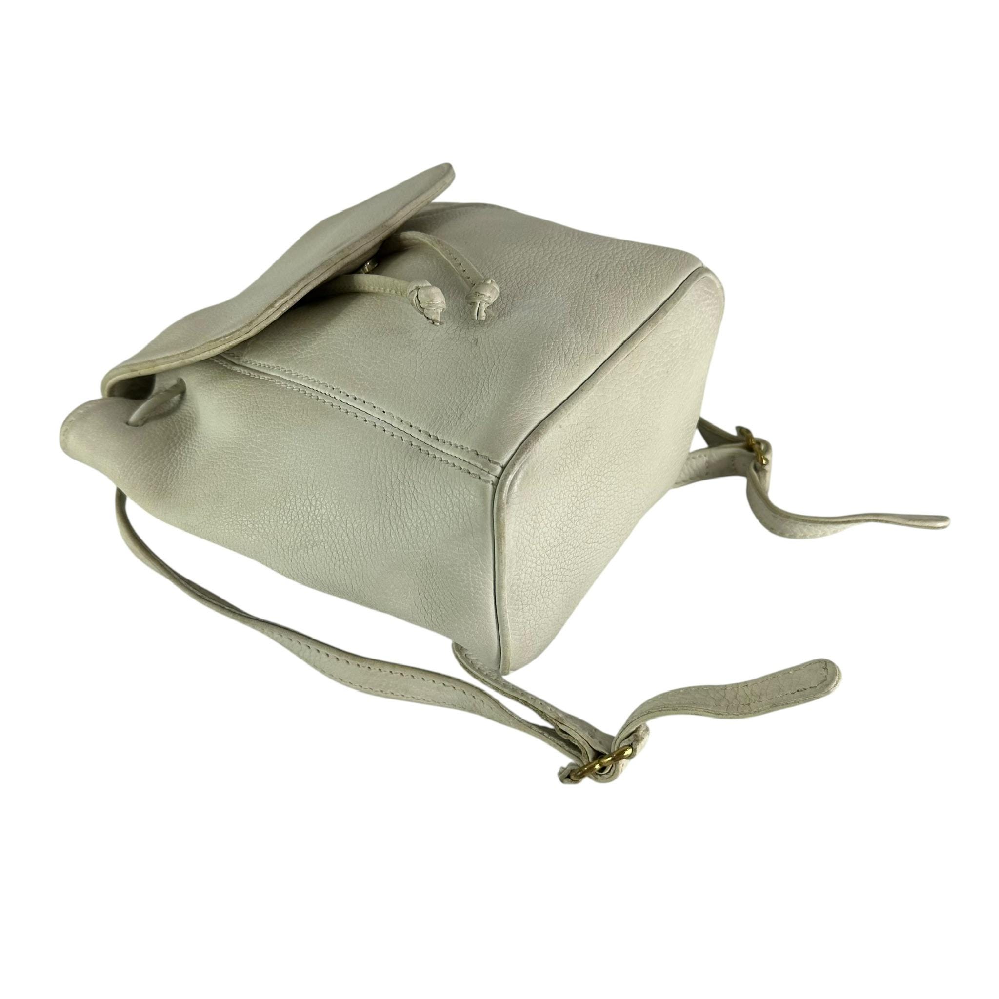 Genuine Vintage COACH 4925 off White Small Leather Backpack  display picture 1