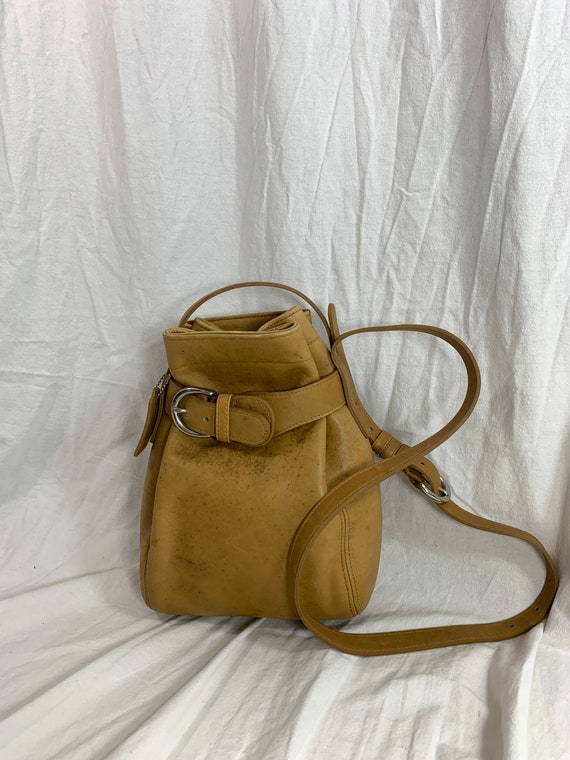 Genuine vintage COACH tan belted pouch leather sh… - image 2