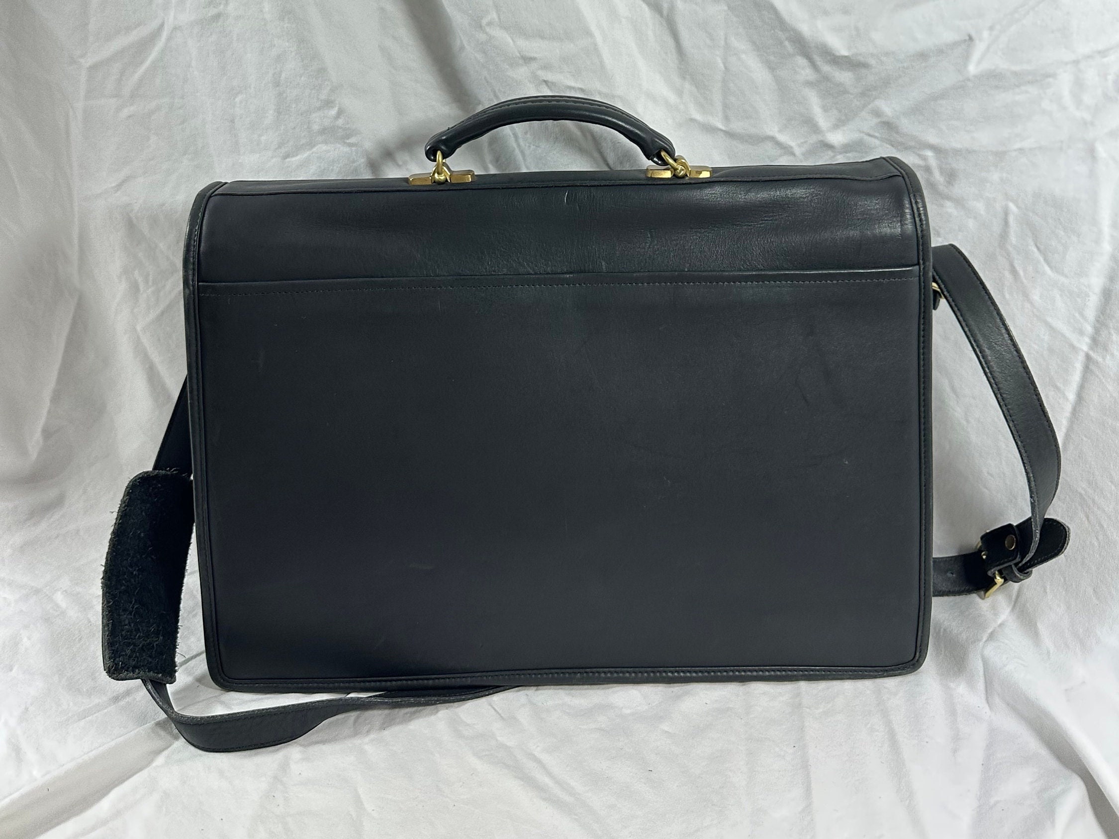 バッグ Coach Vintage Attache Case Black Vtg. Coach Black Leather Attaché - Etsy