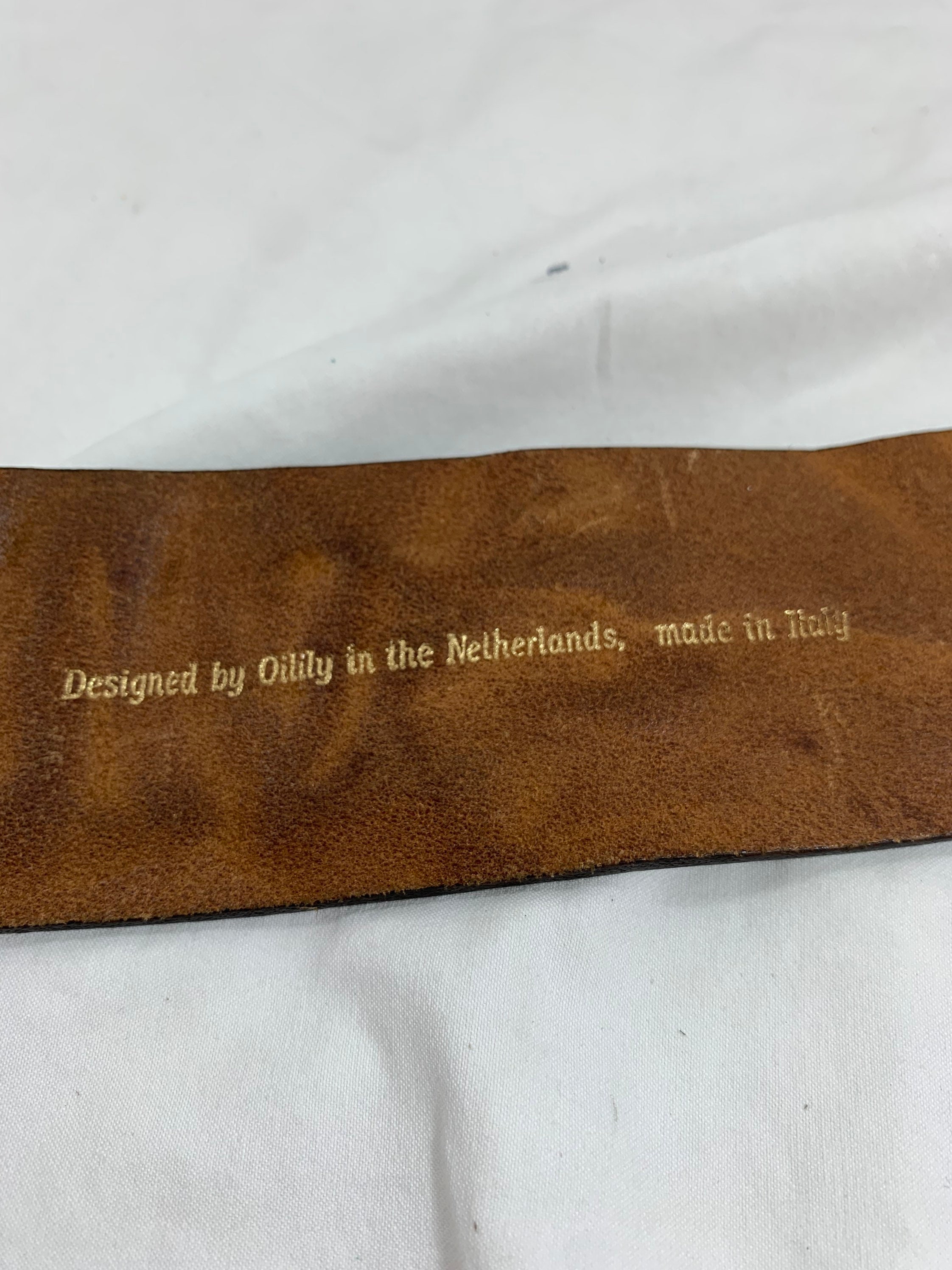 Stunning Vintage Genuine OILILY Brown Wide Leather Woven  display picture 3