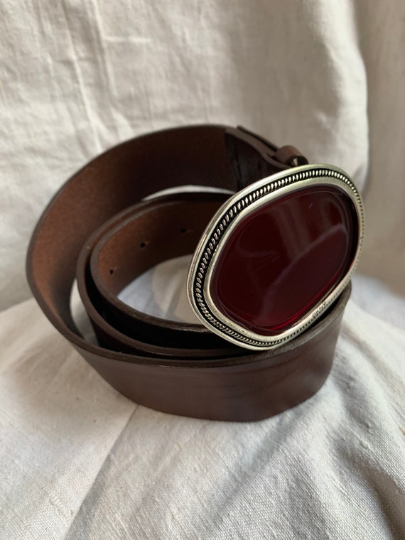 Vintage ladies genuine DKNY brown leather belt Lar