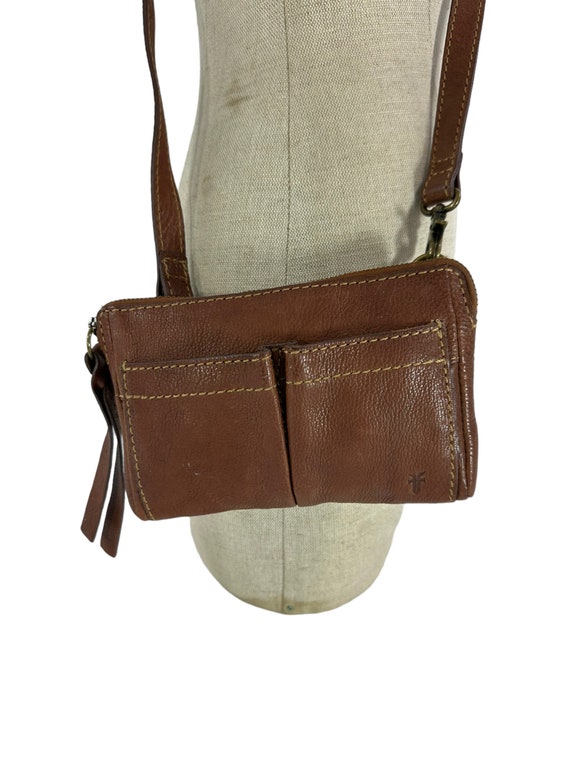 Vintage FRYE tan leather sling bag crossbody