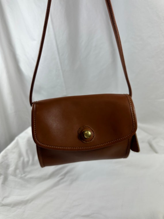 Rare Vintage Coach ’93 Tan Legacy Crescent Shoulder Bag 9718