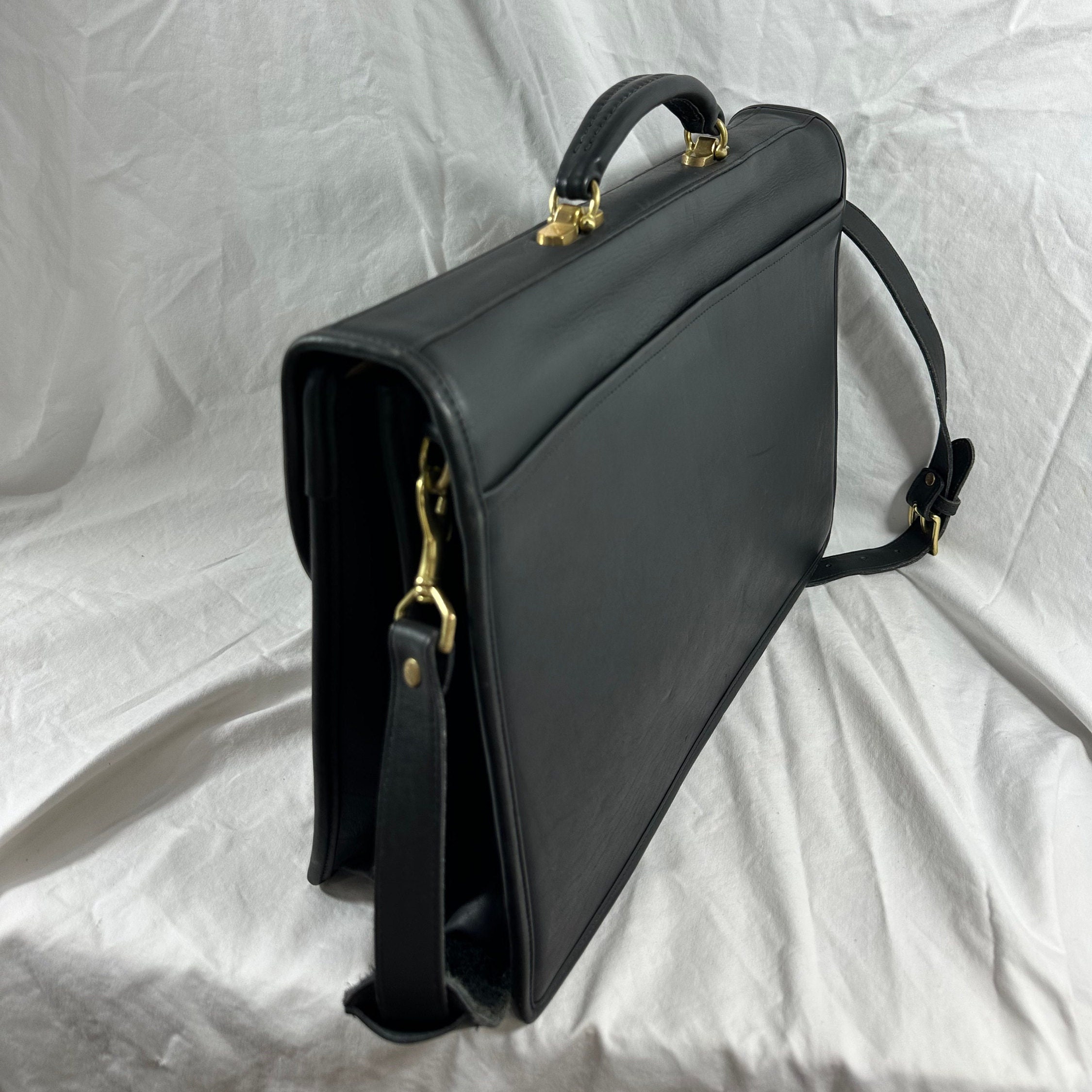 バッグ Coach Vintage Attache Case Black Vintage Coach Full Glove Tanned Black Leather #5328 Attaché