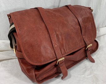 Genuine currant red leather slouchy messenger bag JAMES BOAG travel work school