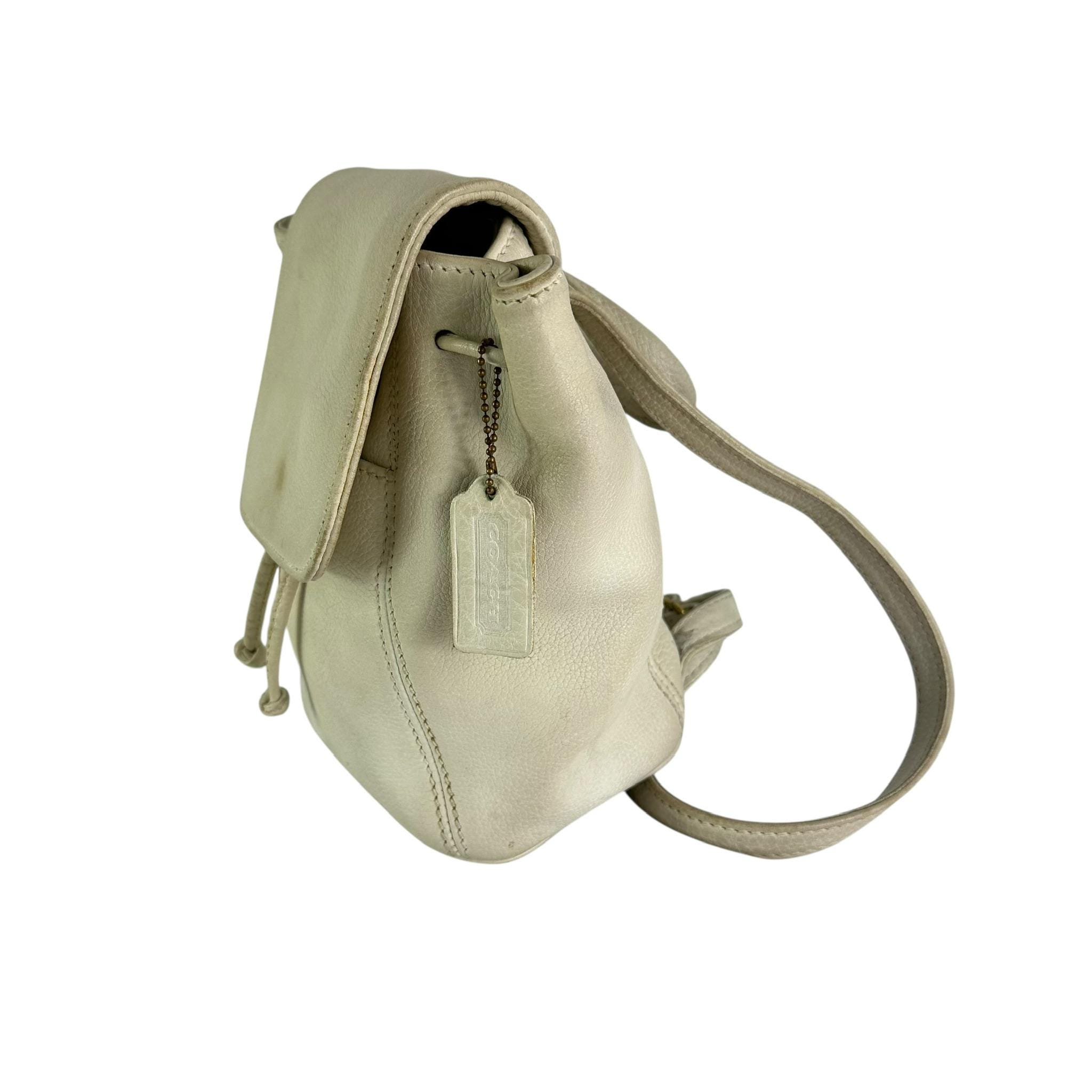 Genuine Vintage COACH 4925 off White Small Leather Backpack  display picture 3