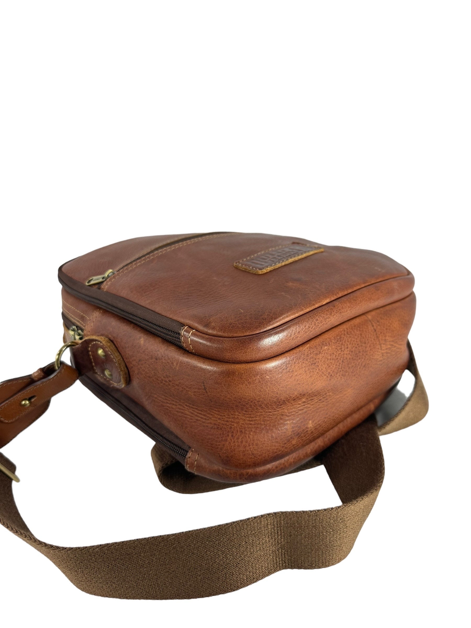 Duluth Trading Co Brown Leather Messenger Bag Duluth Brown Leather Messenger Bag | Mercari main image 4