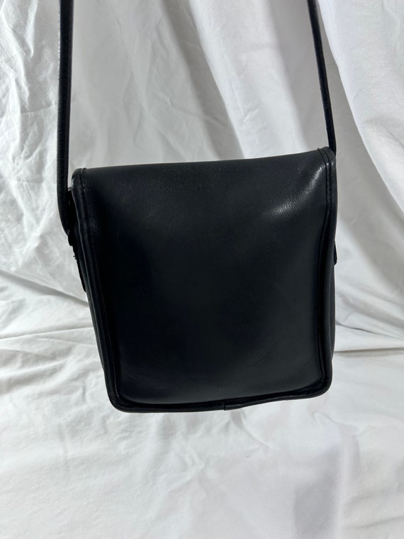Genuine vintage COACH black leather turn lock fla… - image 10