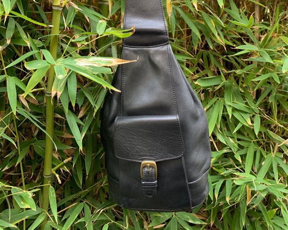 Genuine vintage BALLY black leather napsack shoul… - image 1
