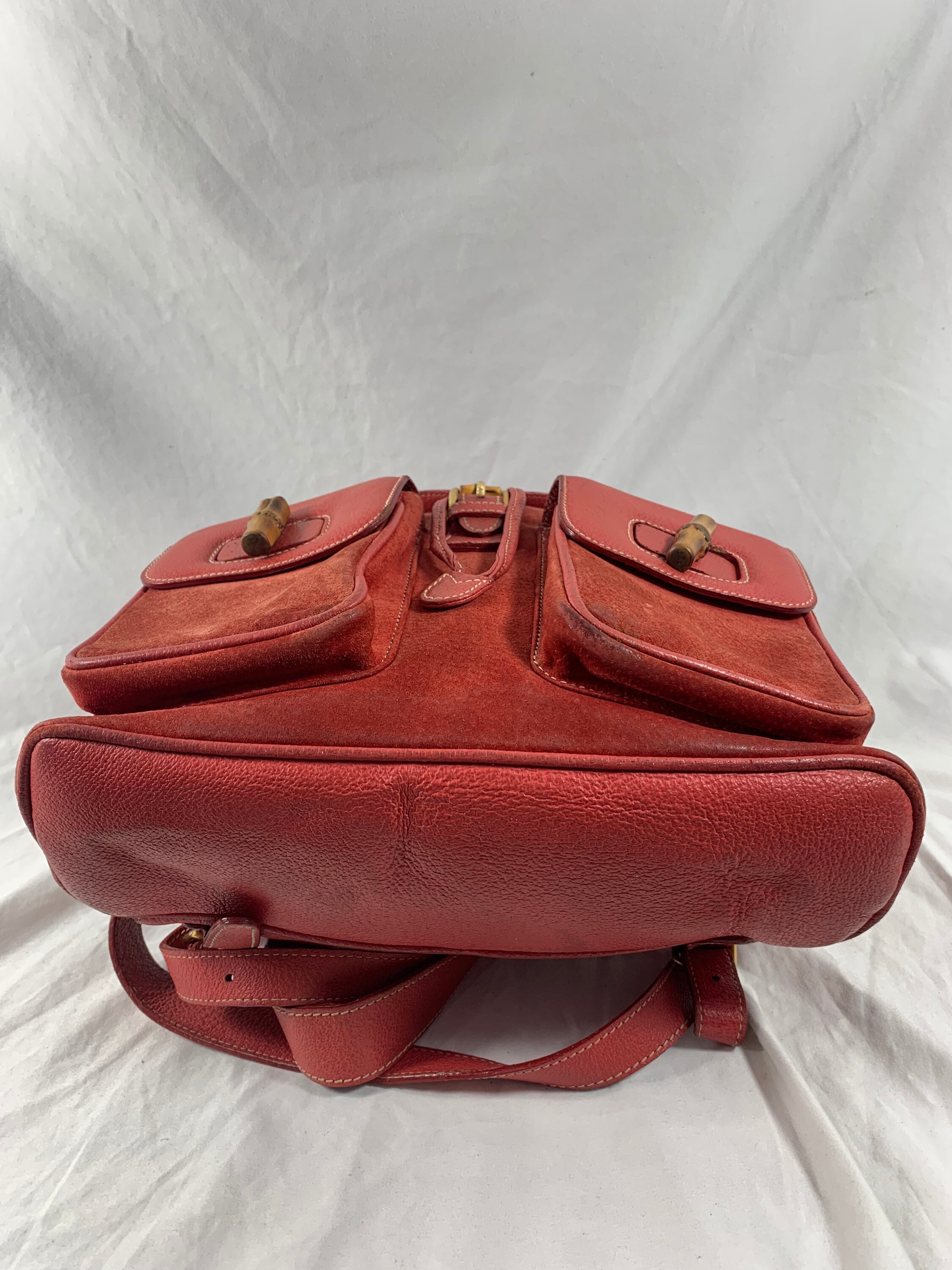 Vintage Gucci Red Suede Backpack with Front Pockets Gucci Vintage Red Suede and Leather Bamboo Backpack Shoulder Bag main image 4