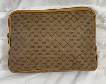 Vintage Authentic GUCCI PLUS GG Monogram Navy Blue Leather