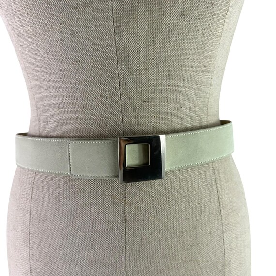 Vintage Genuine MONDI Ivory Suede Belt Women Size 30 Made in  display picture 2