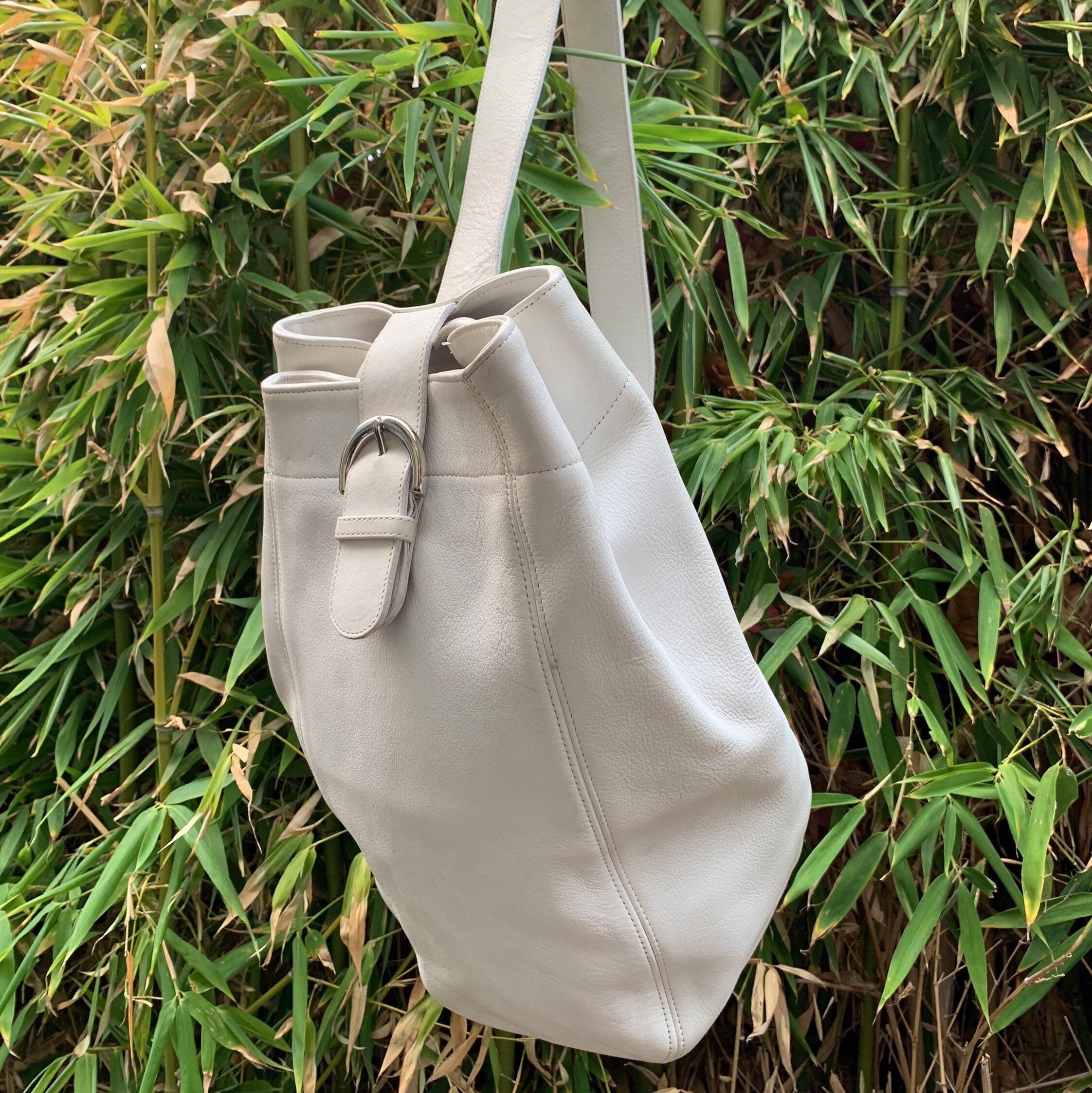 Rare Genuine Vintage COACH 4160 Sling White Leather Crossover Bag 