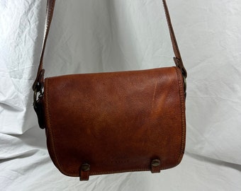 Genuine vintage CIOLO Firenze tan leather shoulder bag crossbody flap