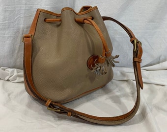 Genuine vintage DOONEY & BOURKE taupe leather bucket drawstring bag distressed