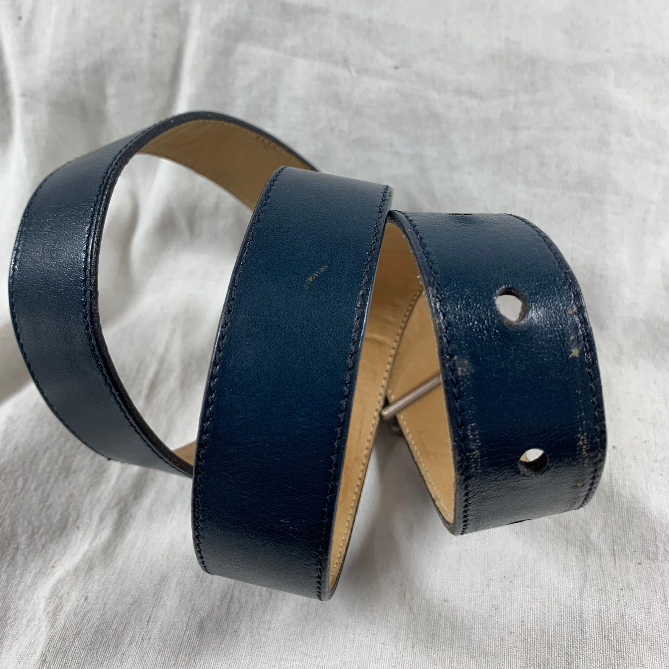 Vintage Pierre Cardin Navy Blue Leather Minimalist Belt Size M/L VINTAGE 80s 90s Blue PIERRE CARDIN Skinny Leather Belt Gold  main image 3