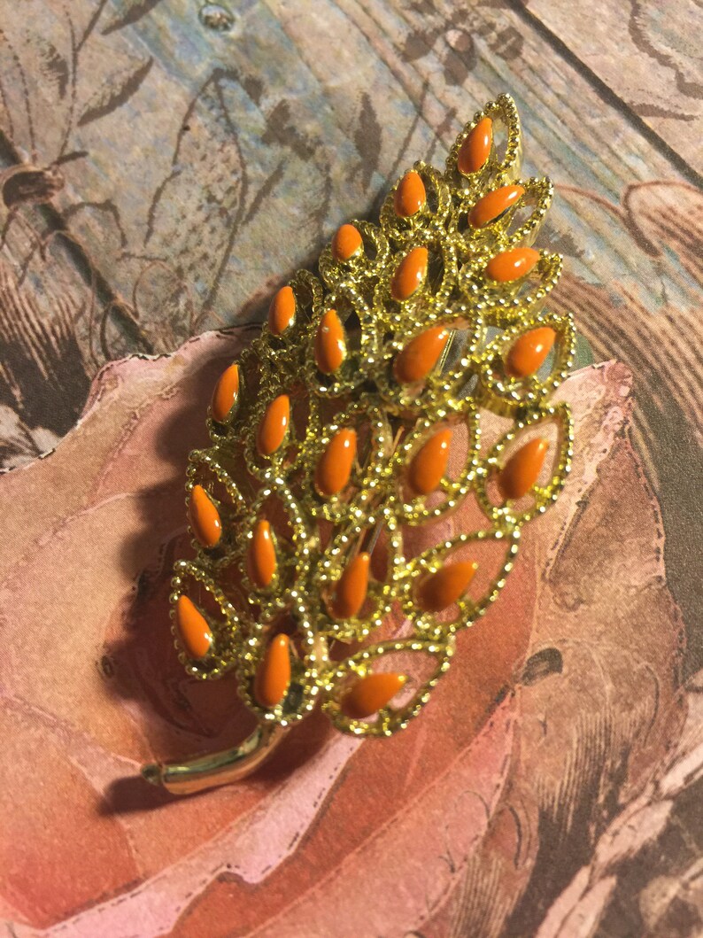Vintage Gerrys Leaf Pin Estate Sale Find
