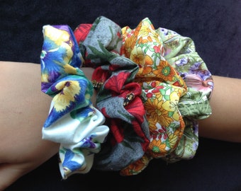 SCRUNCHIES Set of 4 FLOWER Scrunchies, Pansies, Poppies, Yellow, Purple Hair Ties