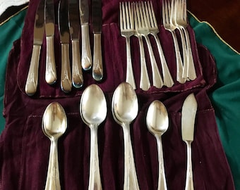 30 Pcs VALENCIA Flatware Silverware, Silver Plate, Art Deco, Heirloom / Antique / Vintage / Retro 1930s