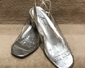 Open Toe Cinderella Princess Pumps Shoes, Clear Vinyl w/ Silver Clear Slingback Heel Strap, Clear Lucite Heels, Sz 8W, Heide / Annie,  1980s