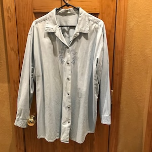Embroidered Blue Floral on Blue Long Sleeve Chambray Shirt or Blouse, Size 18 / XL, 1990s