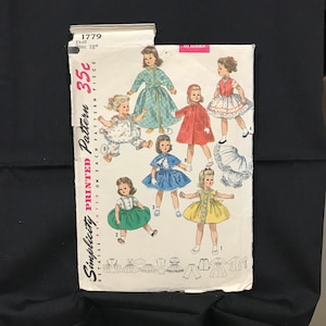 18&quot; Girl Doll Wardrobe Printed Pattern for Sweet Sue and Binnie, 1779 by Simplicity, Original Vintage Retro 1950s