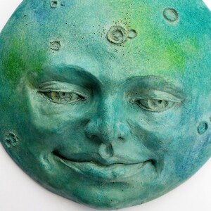 Handgemachter Türkis Vollmond, KOSTENLOSER VERSAND (USA), Gelassenes Wanddekor, Innen-Außen getönter Kunststein für Haus und Garten, tolles Geschenk