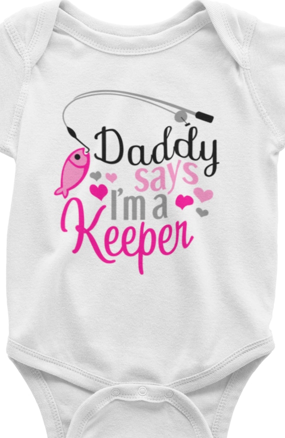 Cute "Daddy Says I'm a Keeper" onesie, FAST SHIPPING!