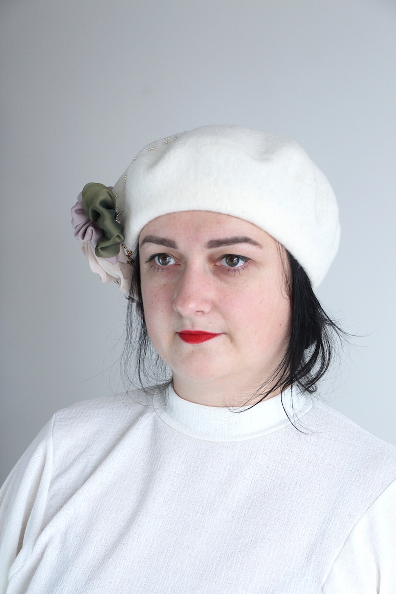 winter autumn warm head accessories for women and men White beret femme with flowers
