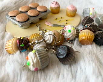 Orecchini assortiti a forma di cupcake in pasta polimerica