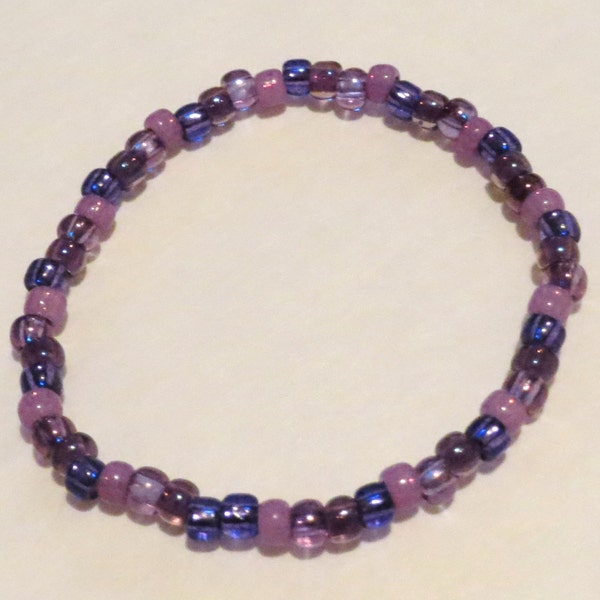 Purple Rainbow Bracelet made from Seed Beads and stretch cord. Purple seed bead bracelet, stretchy bracelet.