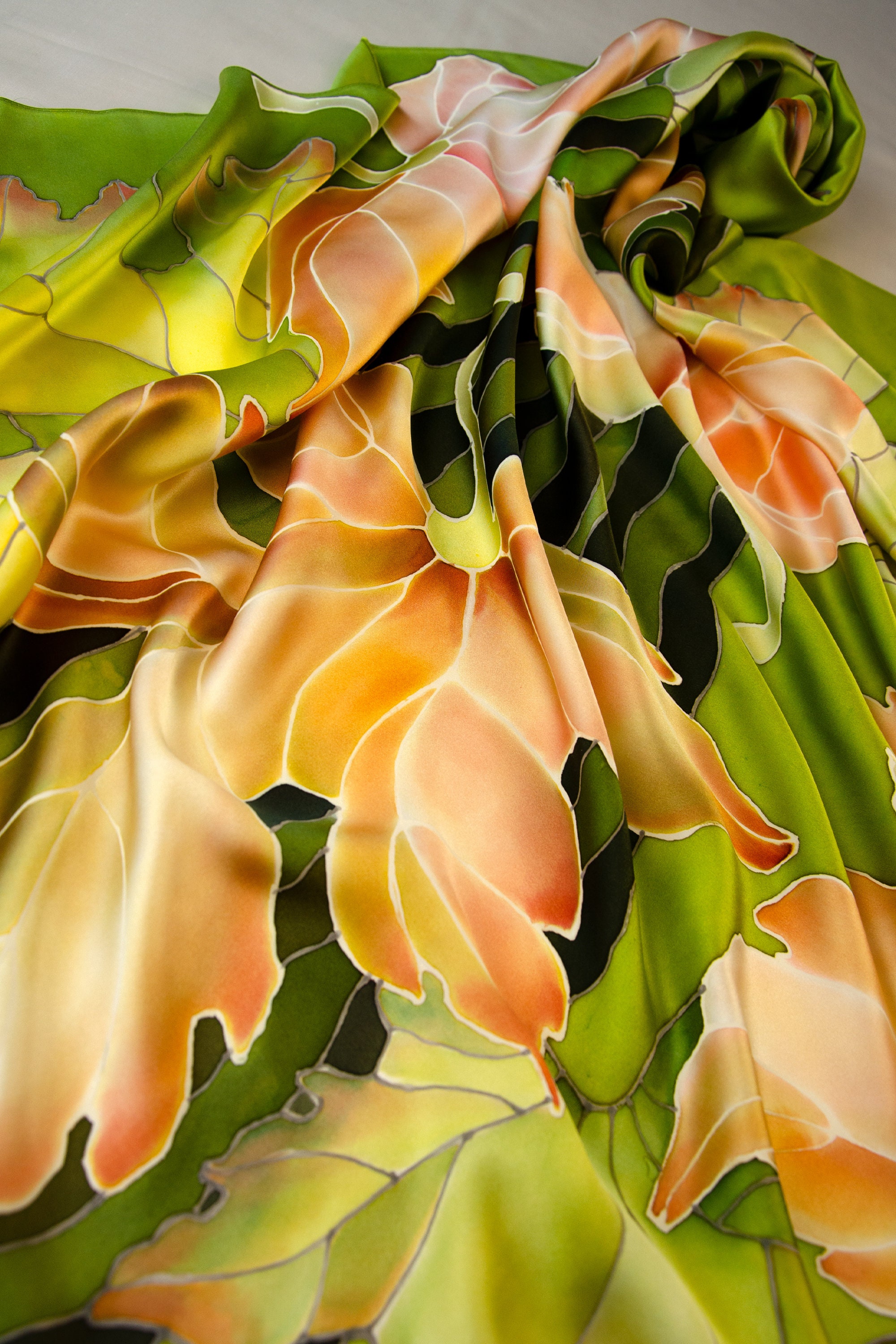 Foulard Carré En Soie Motifs Feuilles Et Fruits D'automne - Vert-olive Marron, Occasion