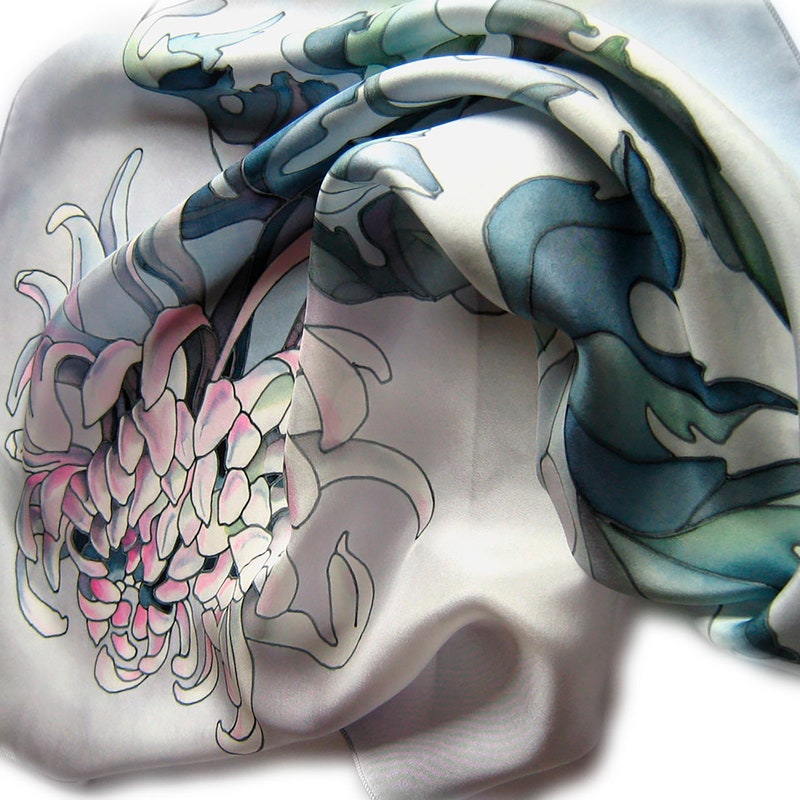 SILK SQUARE SCARF PORCELAIN DREAM