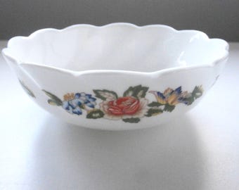 エインズレイ コテージ ガーデン ファイン ボーン チャイナ フラワー