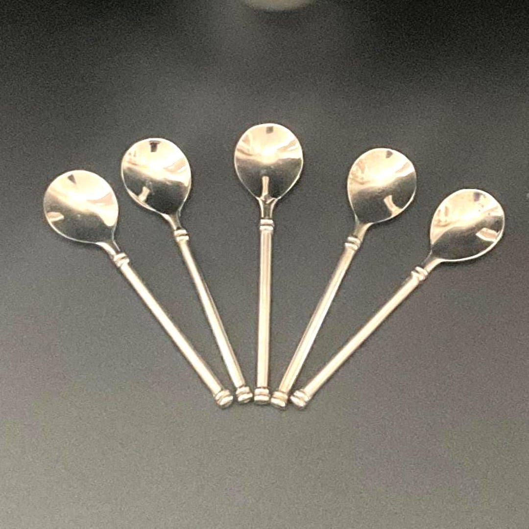 Vintage Art Deco Style Round Teaspoons - Antiques and Collectibles - Etsy