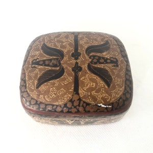 Handmade Decorative Trinket Box - Vintage Paper Mache