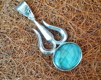 Medium zilveren Shiva hindoeïstische Indiase trishul drietand hanger labradoriet om Aum