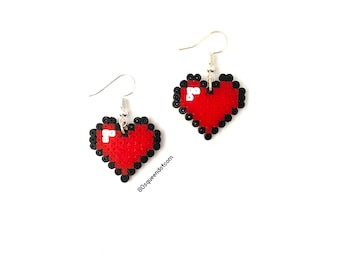 Pixel heart earrings red