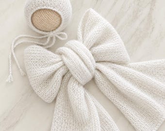 4 colors Knit Mohair Newborn Bonnet and Wrap Set: Photo Prop