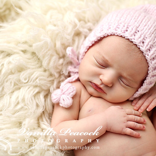 Newborn baby girl hat,Knit pixie bonnet newborn hat,Photo prop,Pink knit hat,Baby Pink,Bonnet in pink,Soft yarn