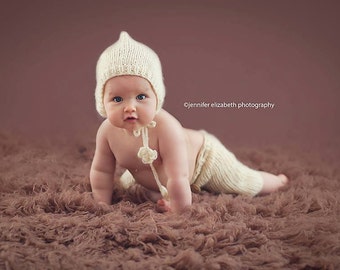 Cream Newborn prop set , Knit newborn set, Knit hat ,Knit shorts,Photo prop ,Christening ,Photography prop,Newborn shorts and pixi hat, RTS