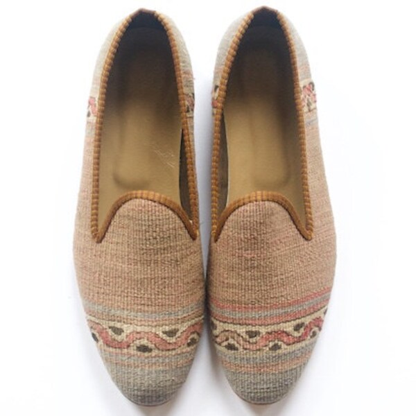 Men Kilim shoes. Size 44 (Men US size 11)