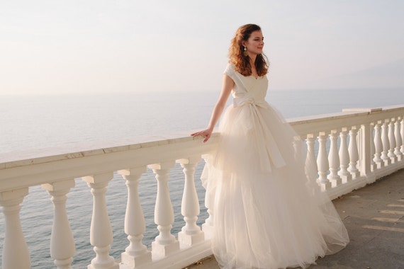 asymmetrical wedding dress uk A-Line/Princess Strapless Sleeveless Asymmetrical Wedding Dress With K