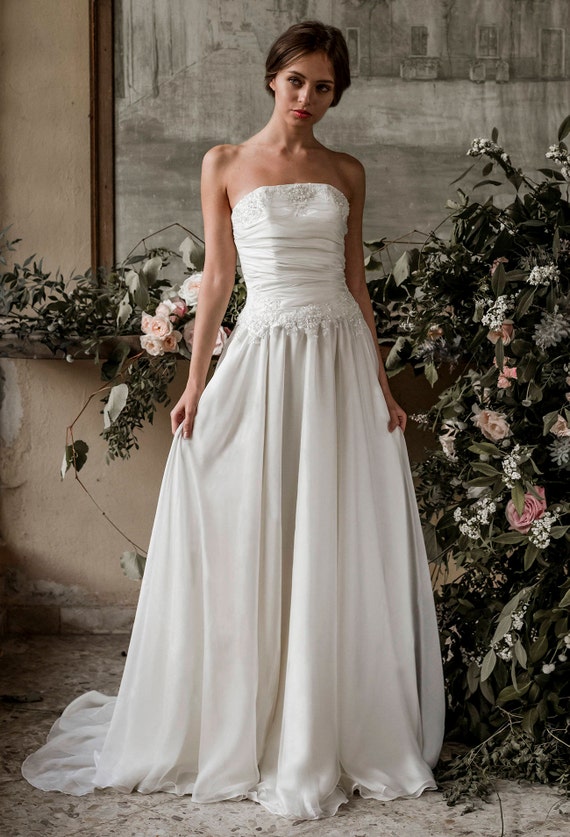 Abito da sposa in seta e pizzo abito da sposa bohemien | Etsy Abito da sposa in seta e pizzo abito da sposa bohemien | Etsy