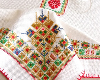ヴィンテージ手刺繍花柄テーブルクロス 56インチ×100インチ長方形
