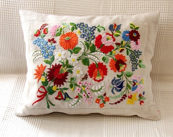 Hand Embroidered Kalocsa Hungarian Pillow Case, Traditional  Folk Cushion Cover 15x19 Inch.