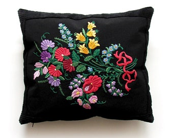 Bouquet of Flowers Embroidery, Black Pillowcase, Folk Art Needlework Pillow Case,  Traditional, Hungarian, Matyo Style 17x15Inch