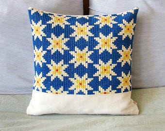 Cross Stitch Hand Embroidered Hungarian Needlework Pillow Case, Vintage  Cushion Cover 16,5x16,5 Inch, 42x42cm